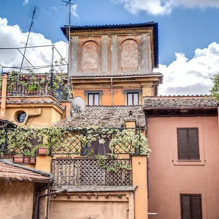 Experience Via Del Corso Rome